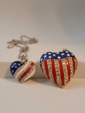 Patriotic Heart Necklace With Trinket Box